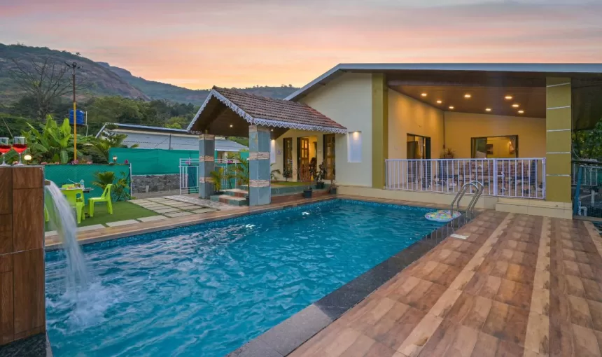 Farmhouse in Lonavala with swimming pool