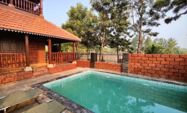 Apla Wada Aplawada, Shirwal