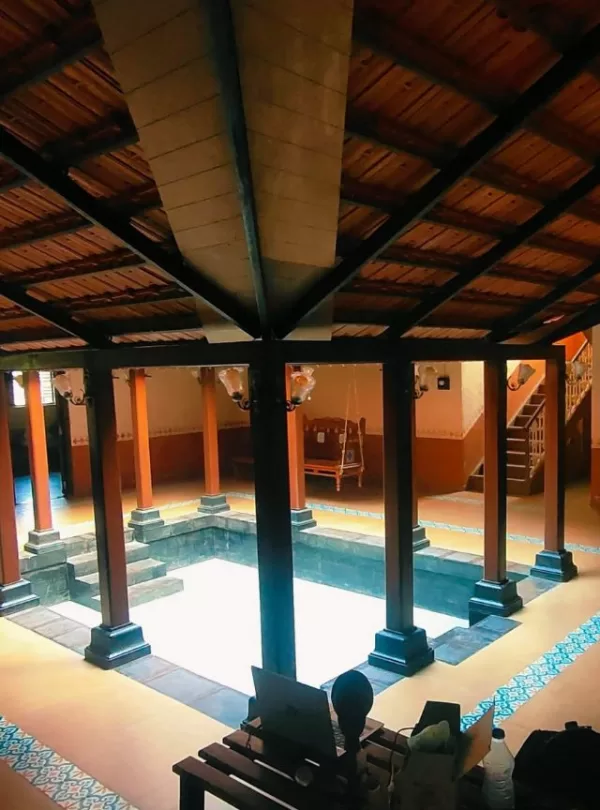 Apla Wada Aplawada, Shirwal